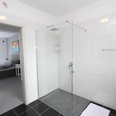 Villa Karlo 2 Holiday Home With Pool Rovigno