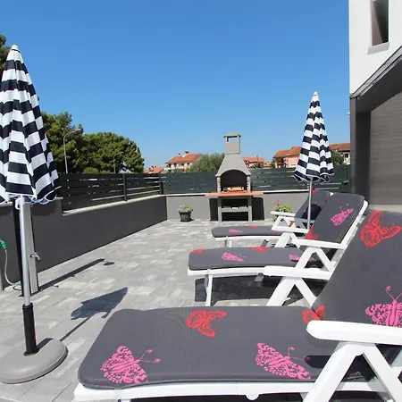 Villa Karlo 2 Holiday Home With Pool